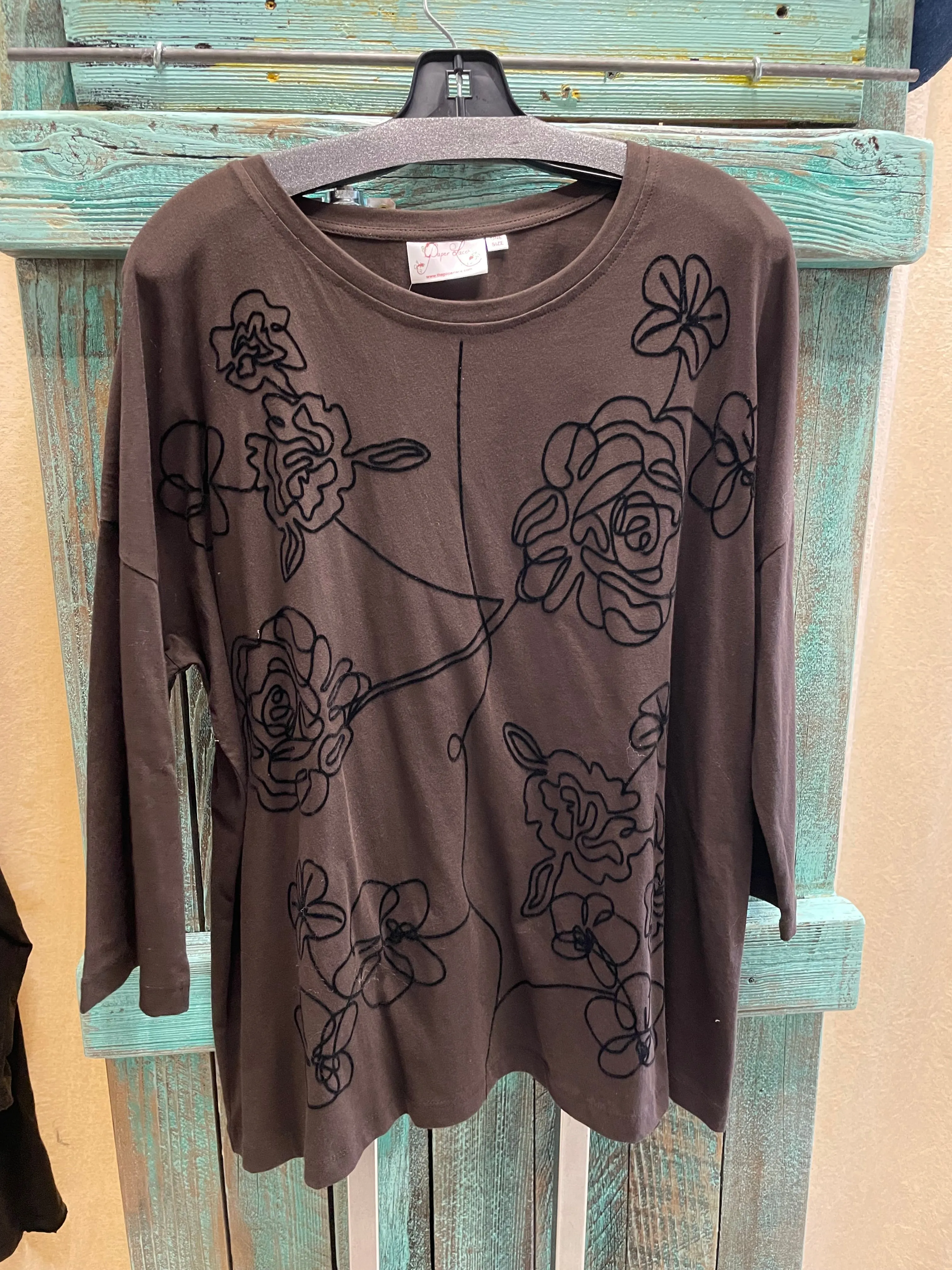 3/4 Sleeve Distressed Tee in Floral by Paper Lace