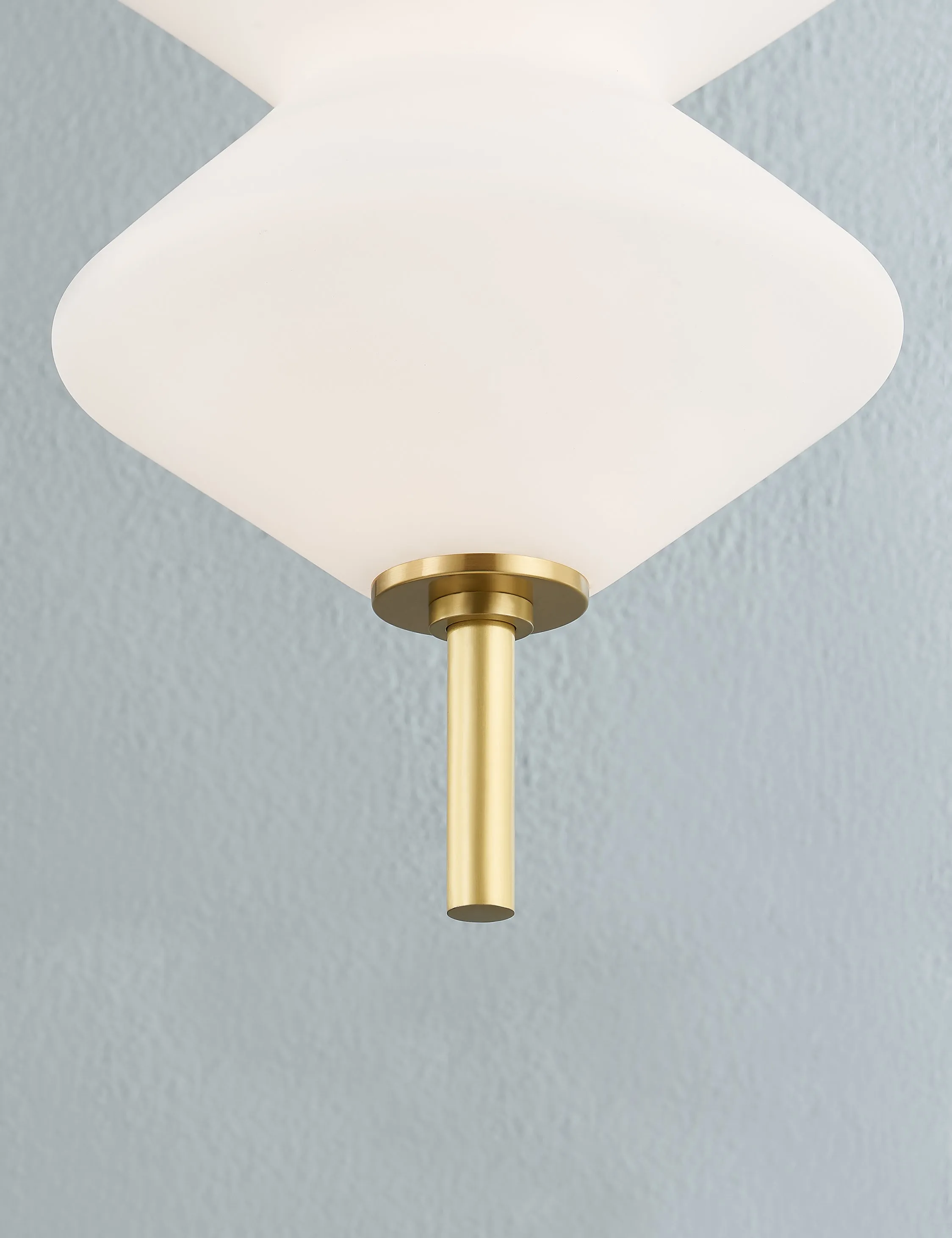 Ayrton Pendant Light