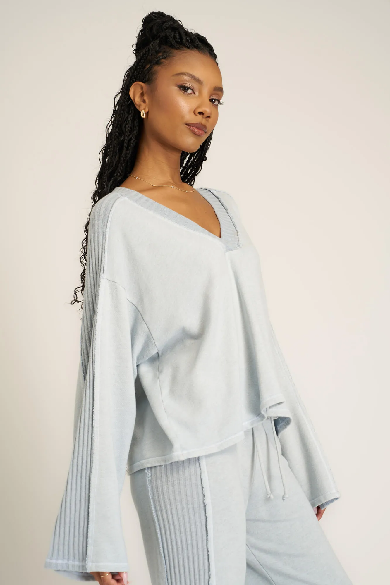 Get Ready Mixed V-Neck Pullover - Blue Dusk