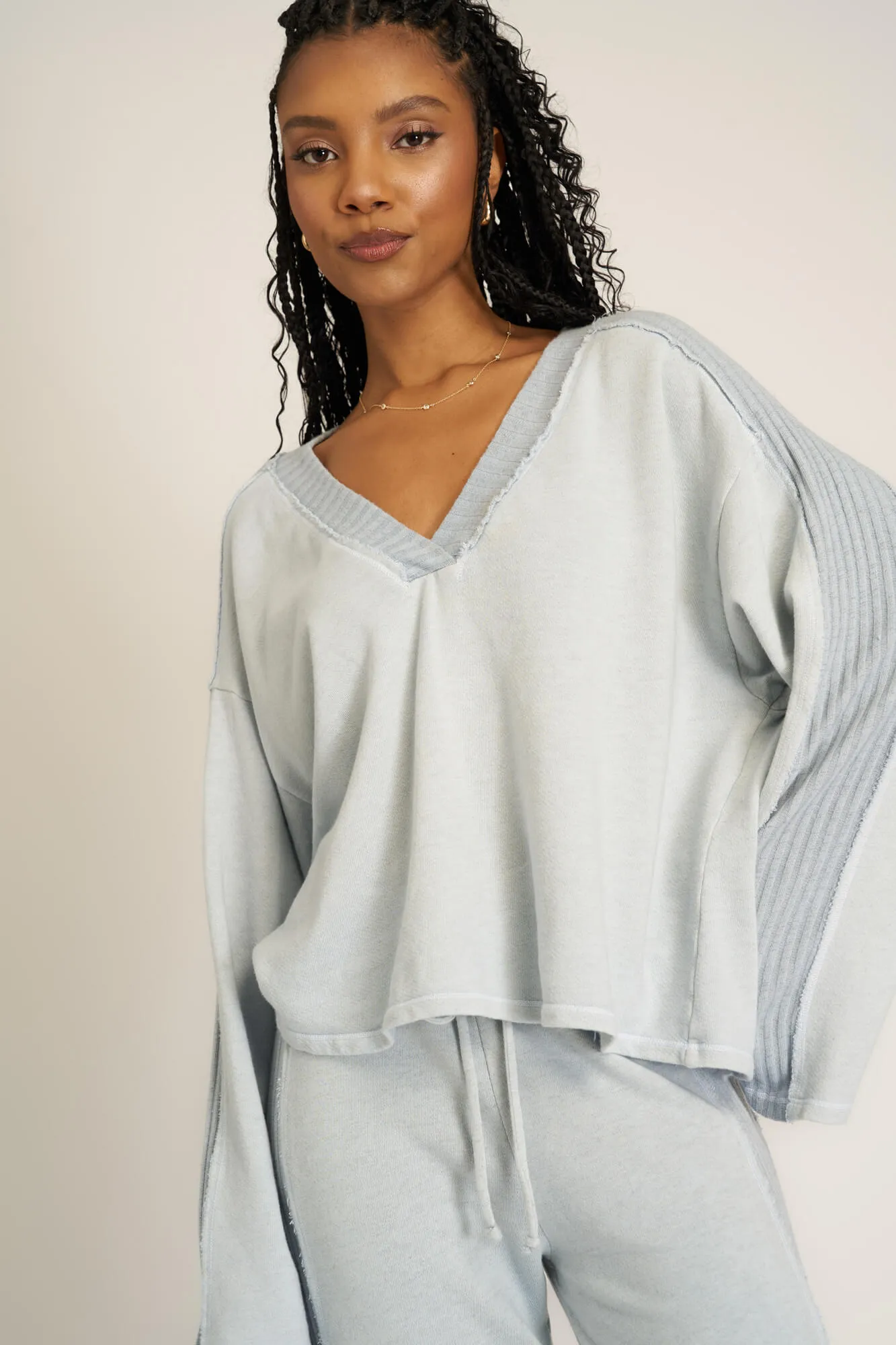 Get Ready Mixed V-Neck Pullover - Blue Dusk