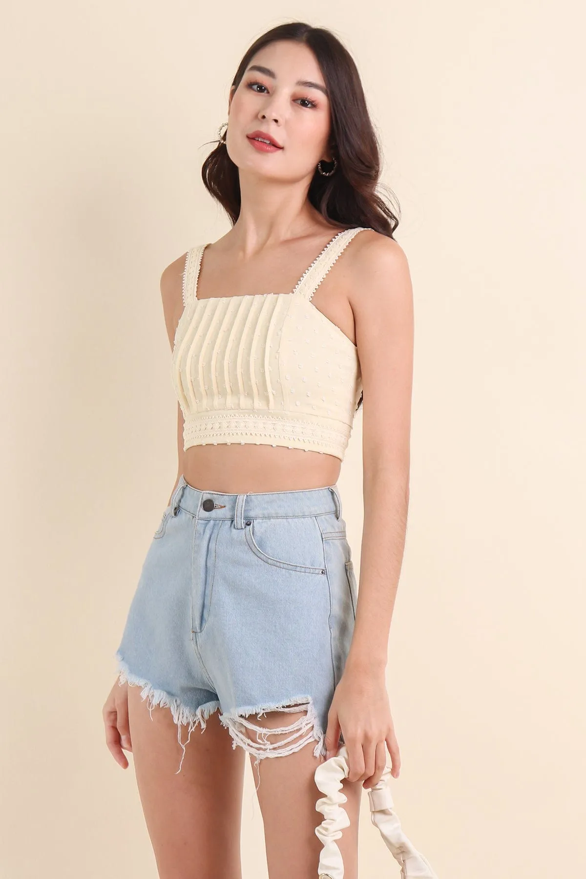 LEYLIA SWISS DOT CROP TOP IN PALE DAFFODIL